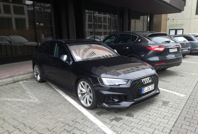 Audi RS4 Avant B9