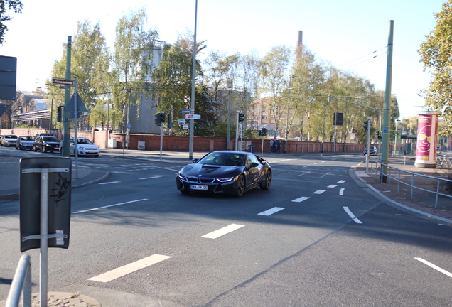 BMW i8