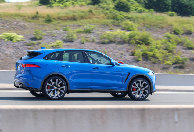 Jaguar F-PACE SVR