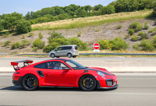 Porsche 991 GT2 RS Weissach Package