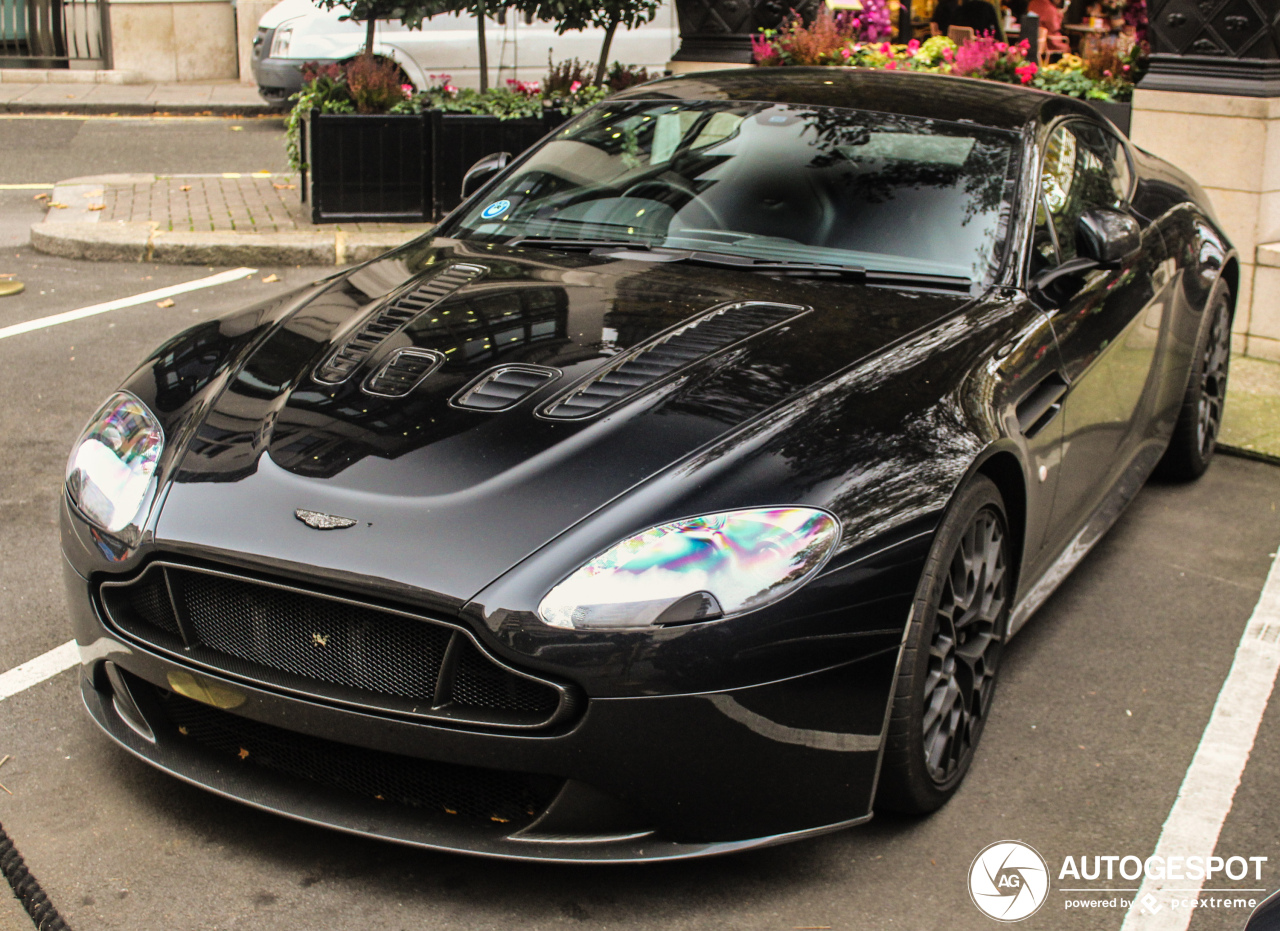 Aston Martin V12 Vantage S