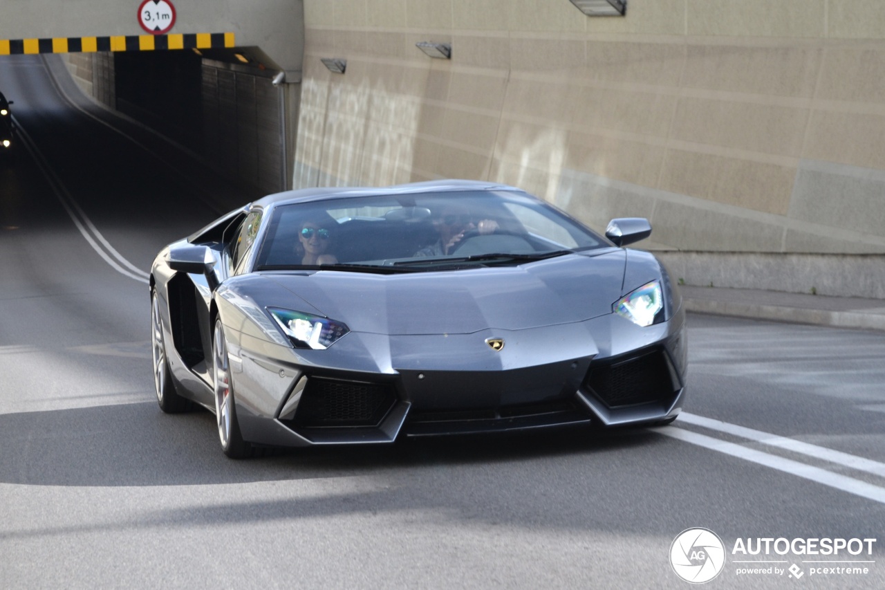 Lamborghini Aventador LP700-4 Roadster