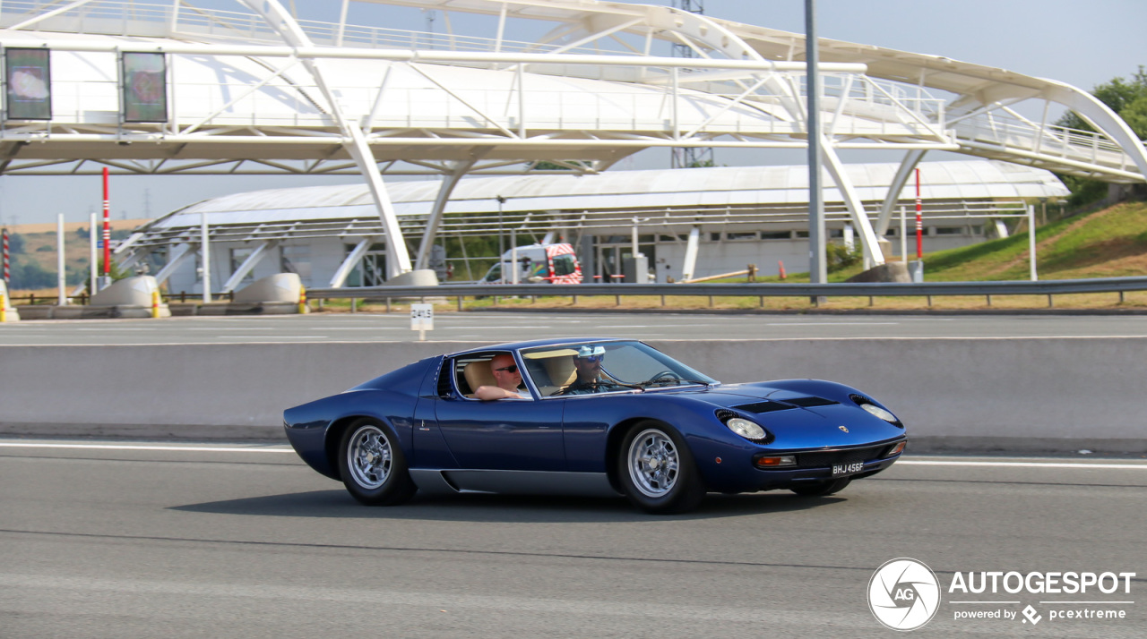 Lamborghini Miura P400