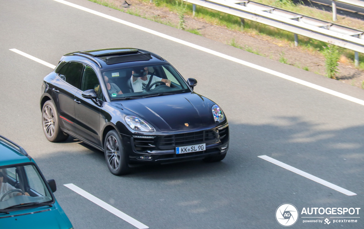 Porsche 95B Macan GTS