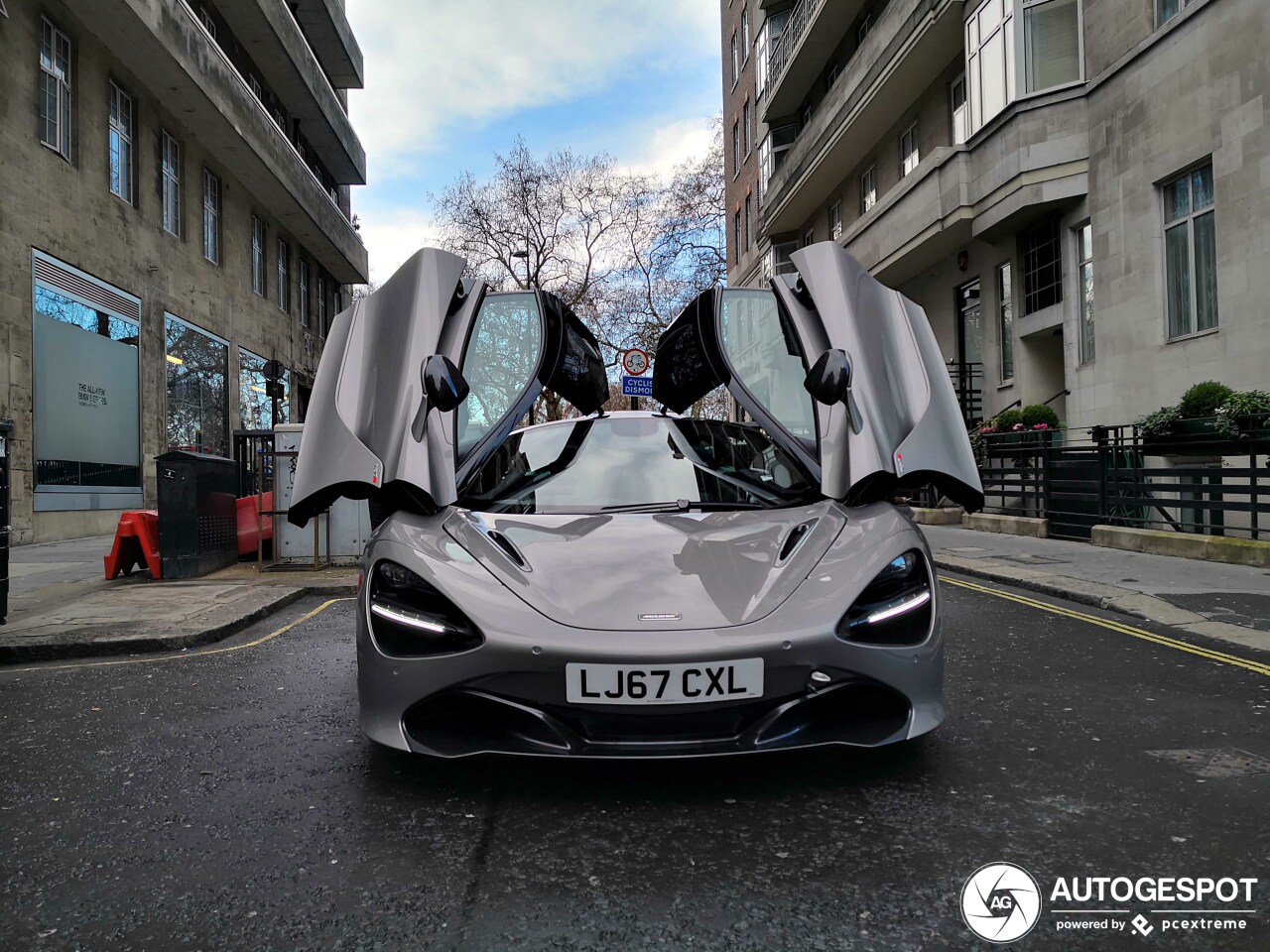 McLaren 720S