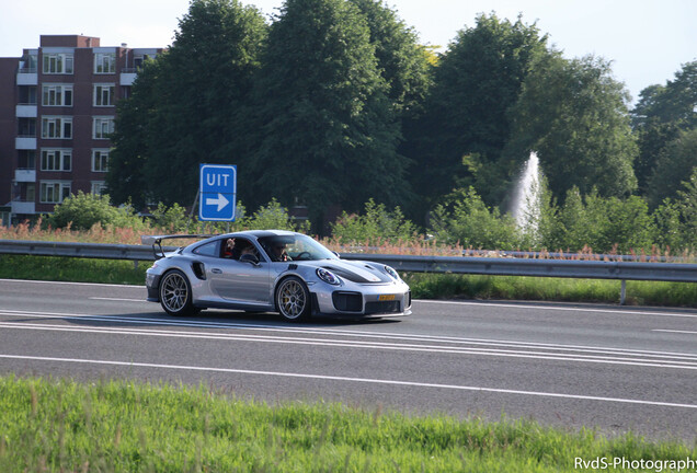 Porsche 991 GT2 RS Weissach Package