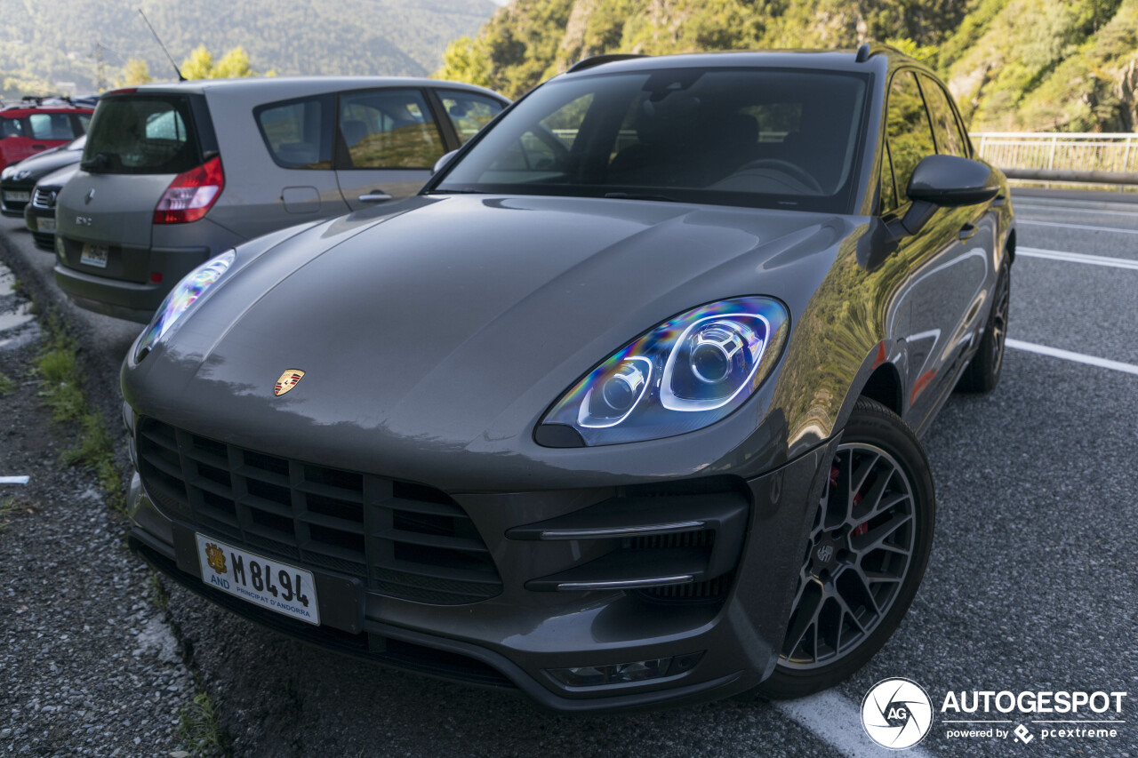 Porsche 95B Macan Turbo