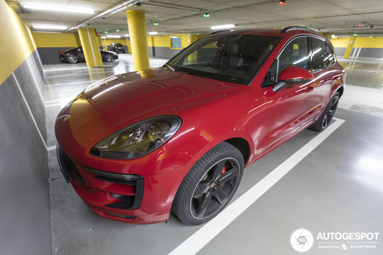 Porsche 95B Macan Turbo