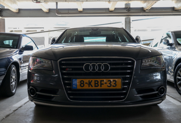 Audi S8 D4