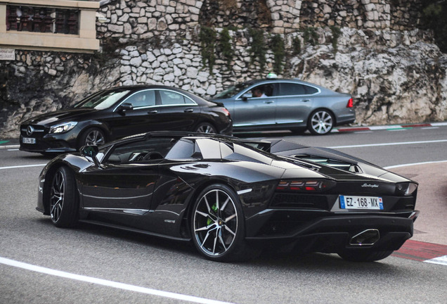 Lamborghini Aventador S LP740-4 Roadster