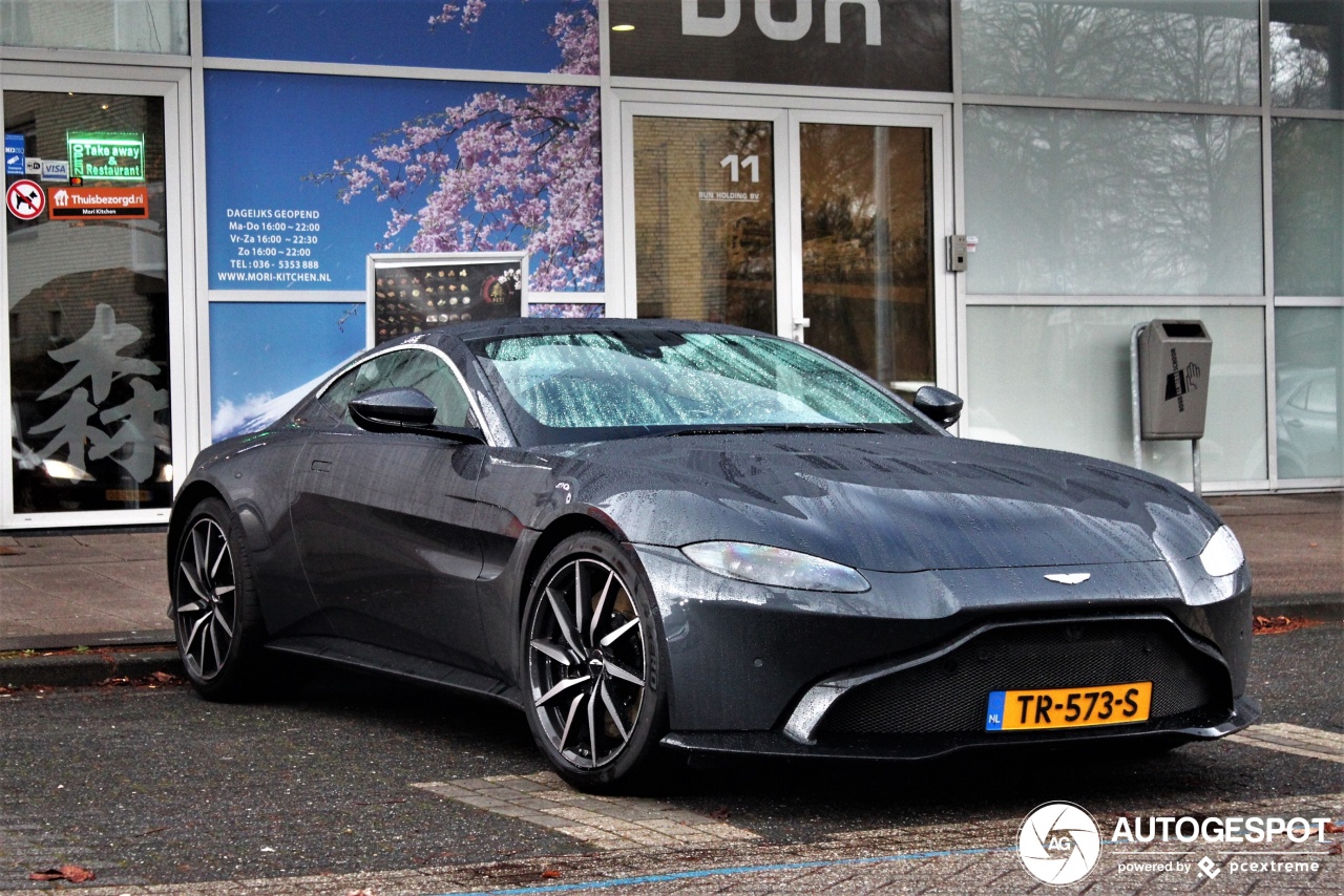 Aston Martin V8 Vantage 2018