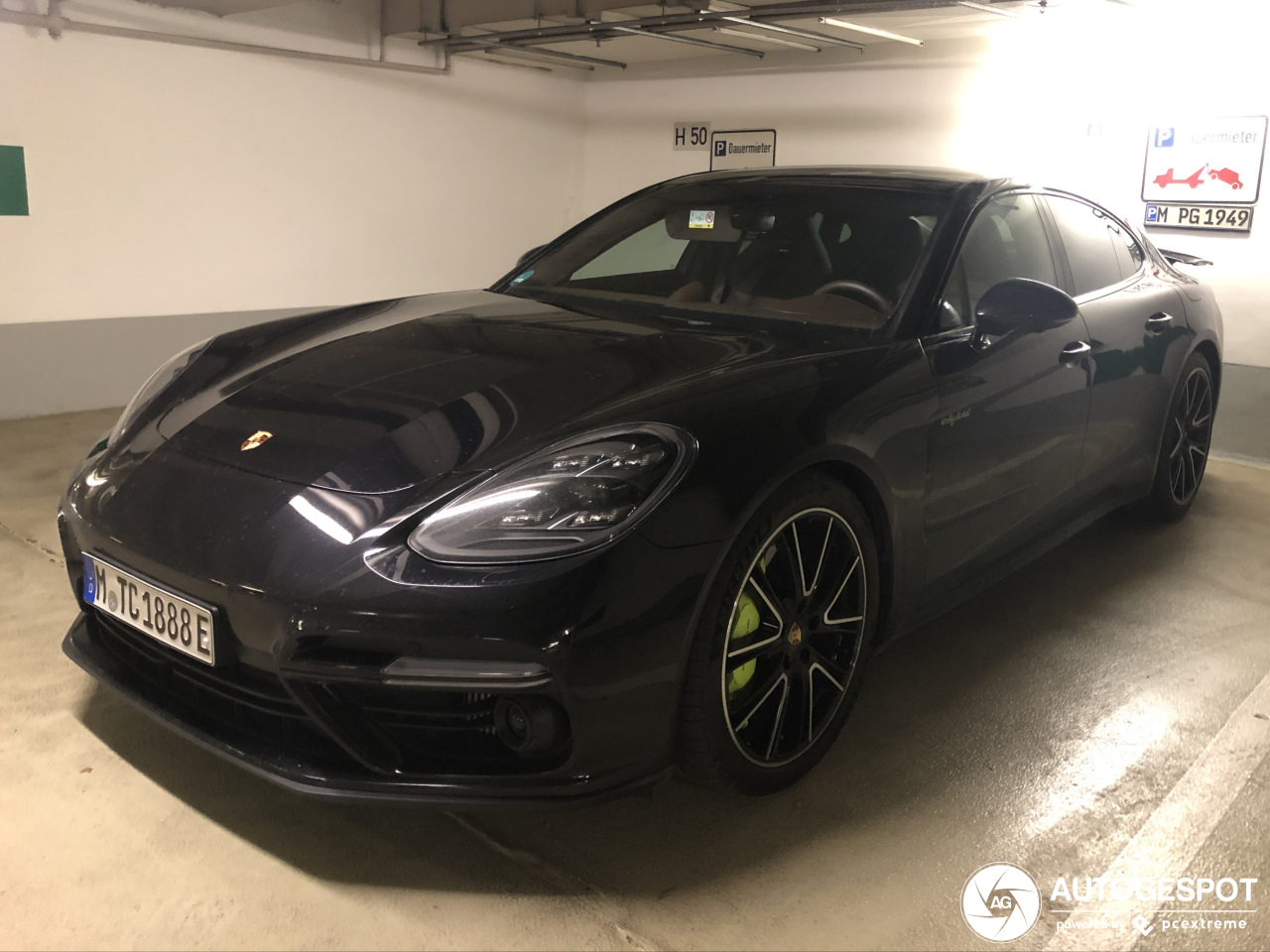 Porsche 971 Panamera Turbo S E-Hybrid