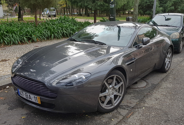 Aston Martin V8 Vantage