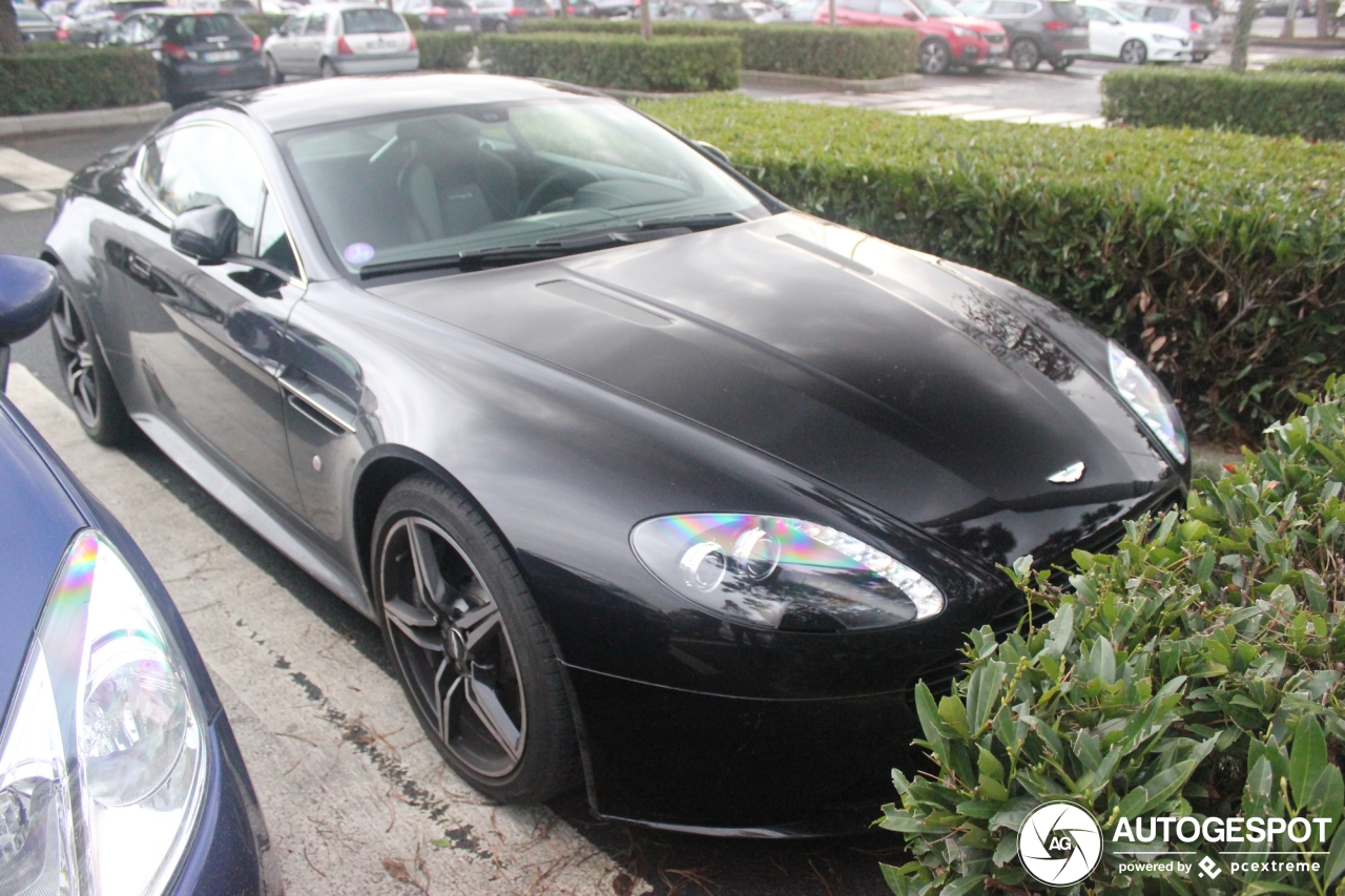 Aston Martin V8 Vantage S