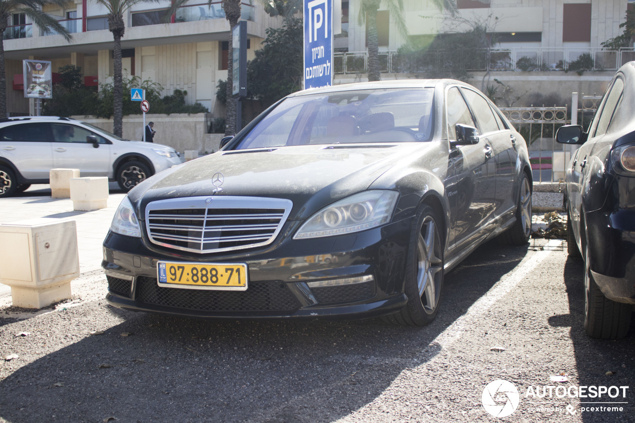 Mercedes-Benz S 65 AMG V221 2010