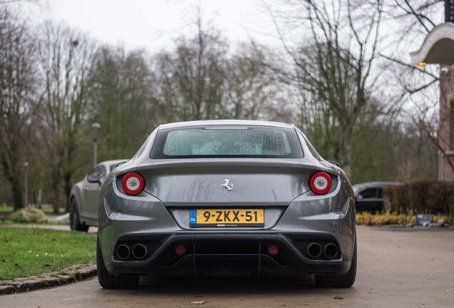 Ferrari FF