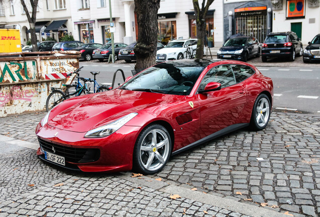 Ferrari GTC4Lusso