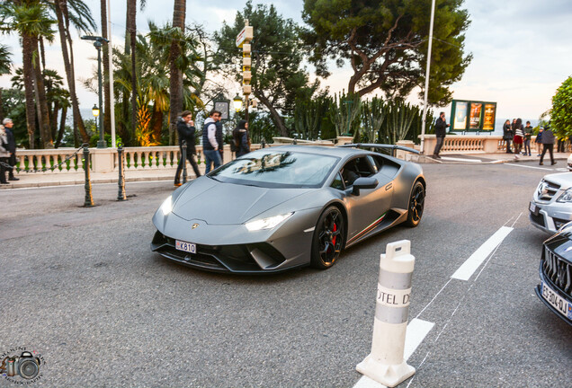 Lamborghini Huracán LP640-4 Performante