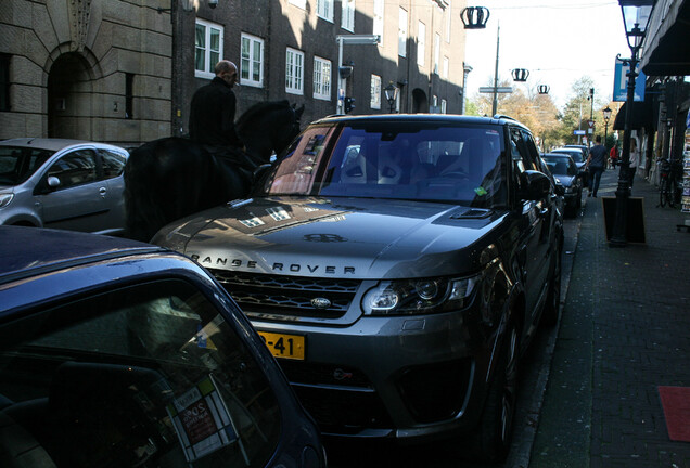 Land Rover Range Rover Sport SVR