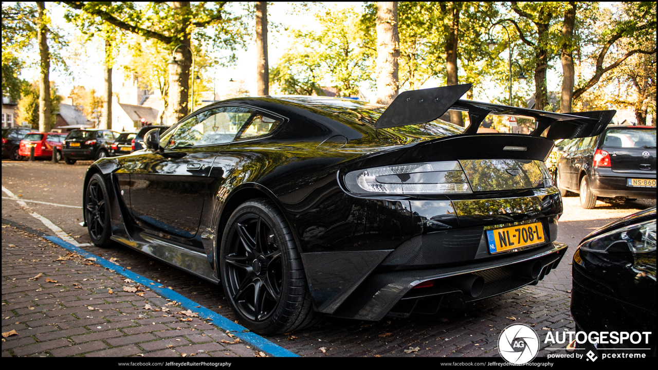 Aston Martin Vantage GT12