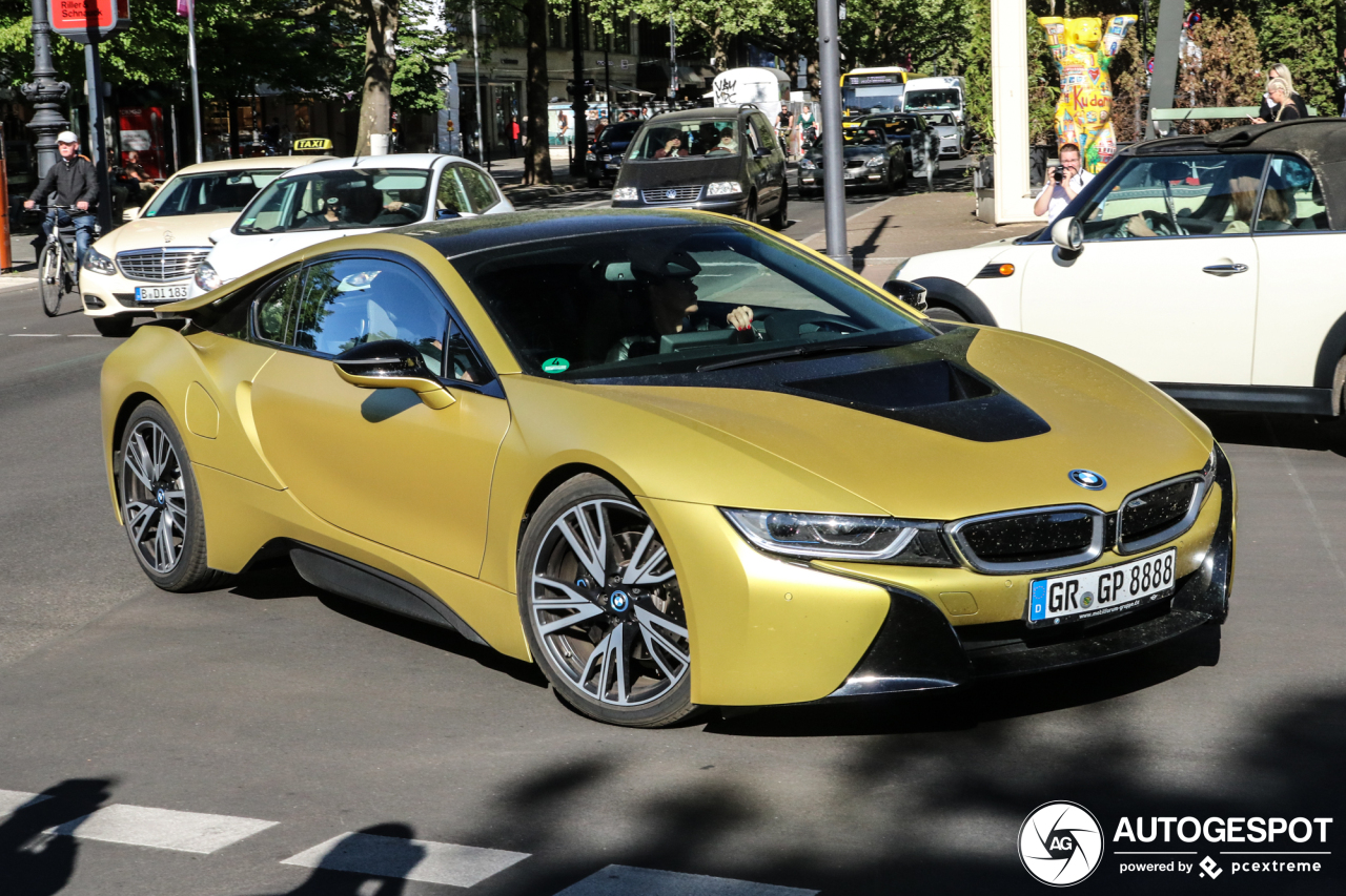 BMW i8 Protonic Frozen Yellow Edition - 23 December 2018 - Autogespot