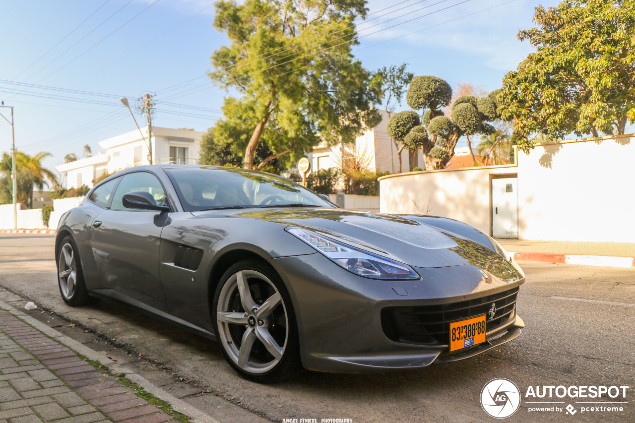 Ferrari GTC4Lusso