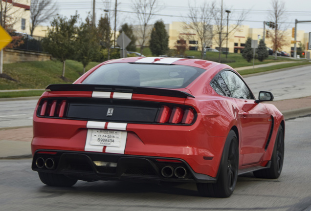 Ford Mustang Shelby GT350 2015