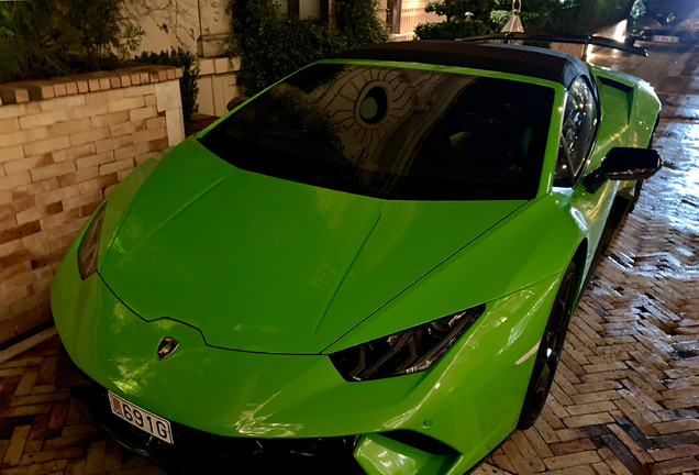 Lamborghini Huracán LP640-4 Performante Spyder