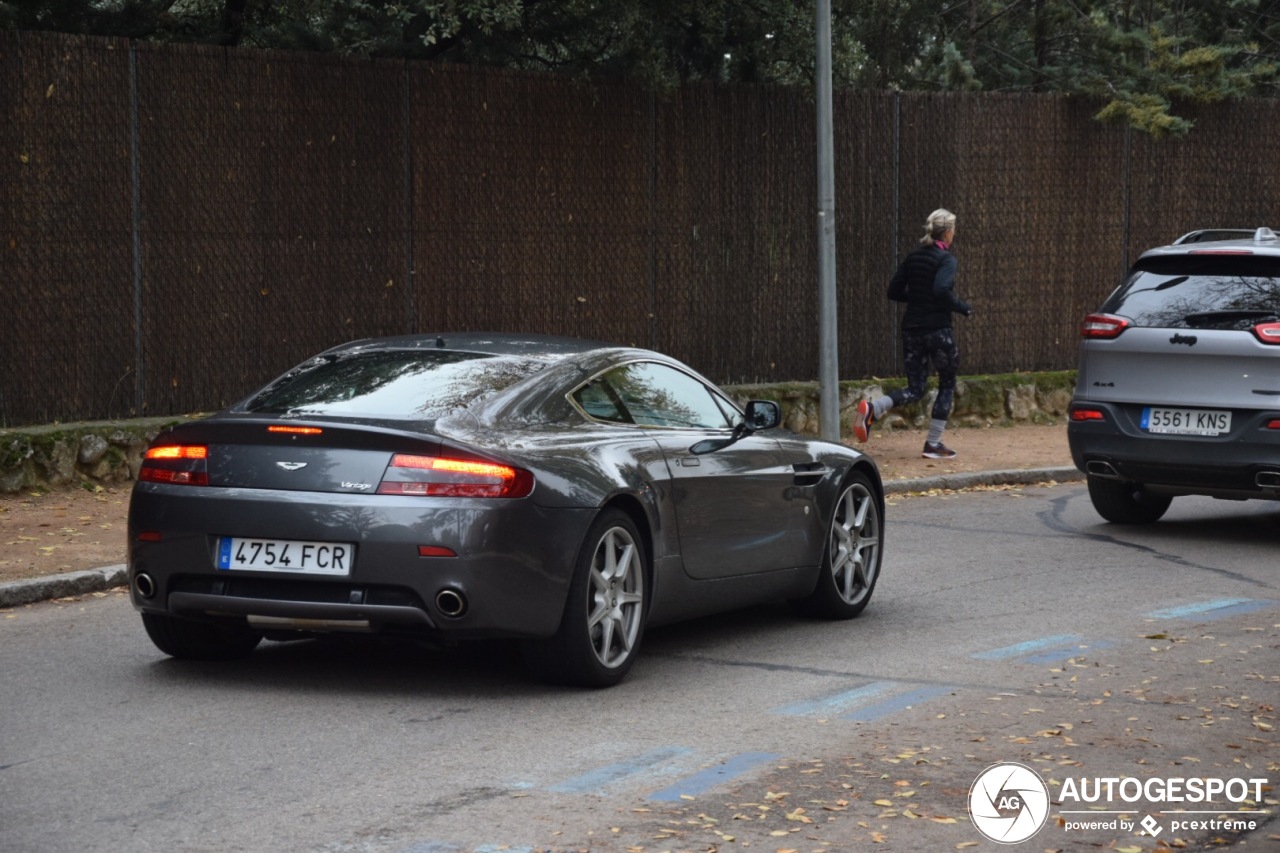 Aston Martin V8 Vantage