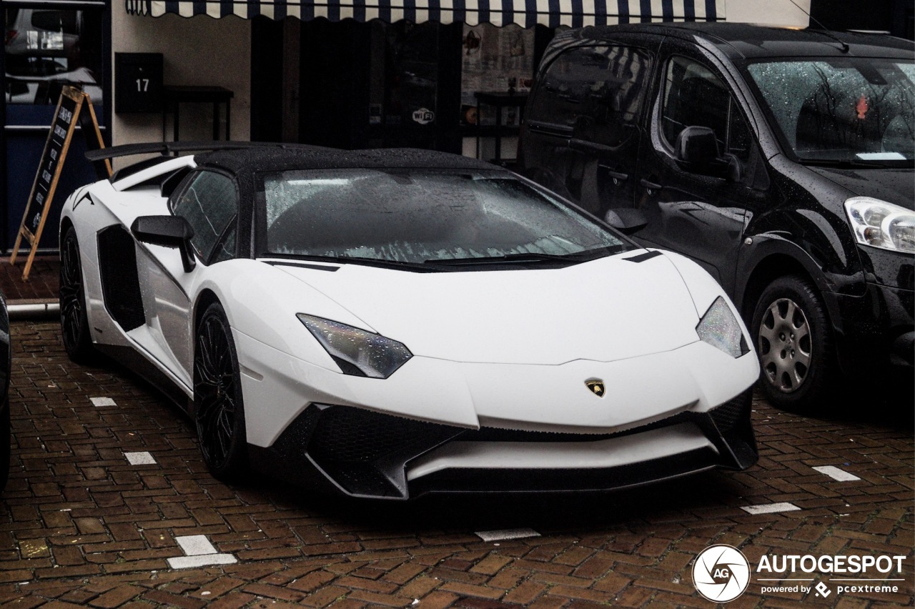 Lamborghini Aventador LP750-4 SuperVeloce Roadster