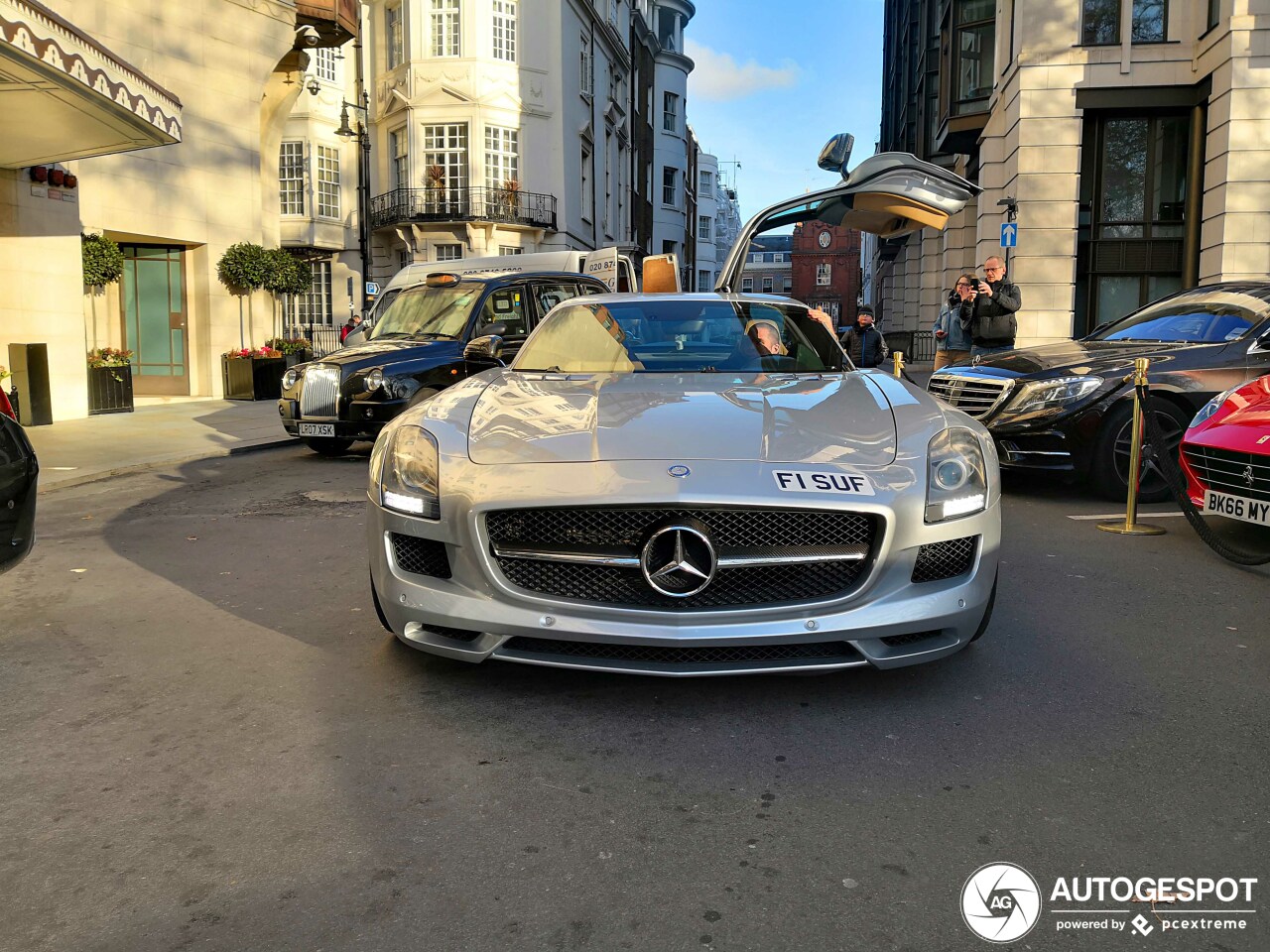 Mercedes-Benz SLS AMG