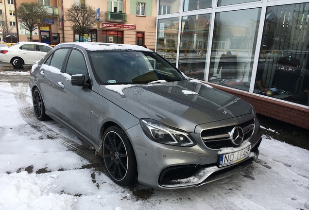 Mercedes-Benz E 63 AMG S W212