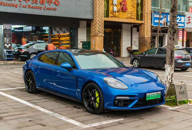 Porsche 971 Panamera Turbo S E-Hybrid Executive