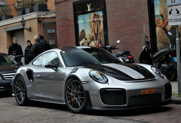 Porsche 991 GT2 RS Weissach Package