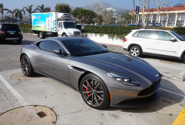 Aston Martin DB11