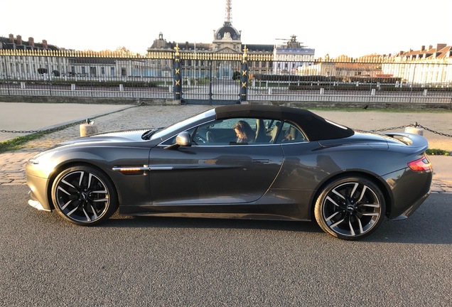 Aston Martin Vanquish Volante