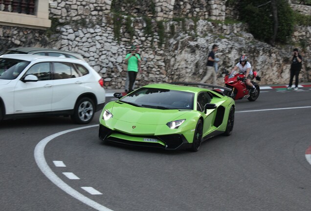 Lamborghini Aventador LP750-4 SuperVeloce