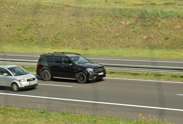 Mercedes-AMG GLS 63 X166