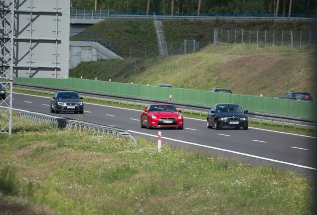 Nissan GT-R HKS GT1000