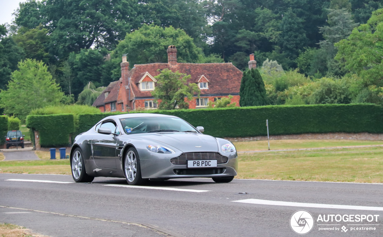 Aston Martin V8 Vantage