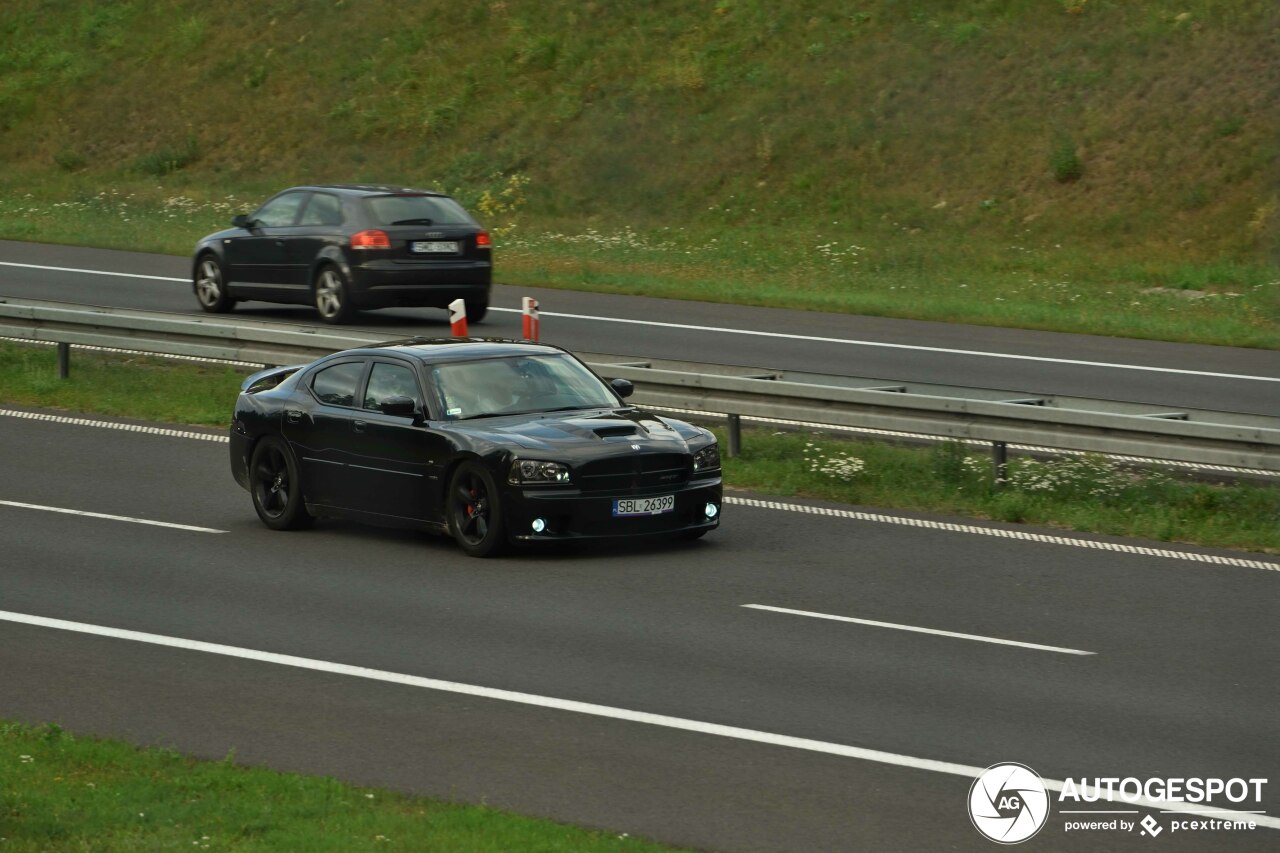 Dodge Charger SRT-8