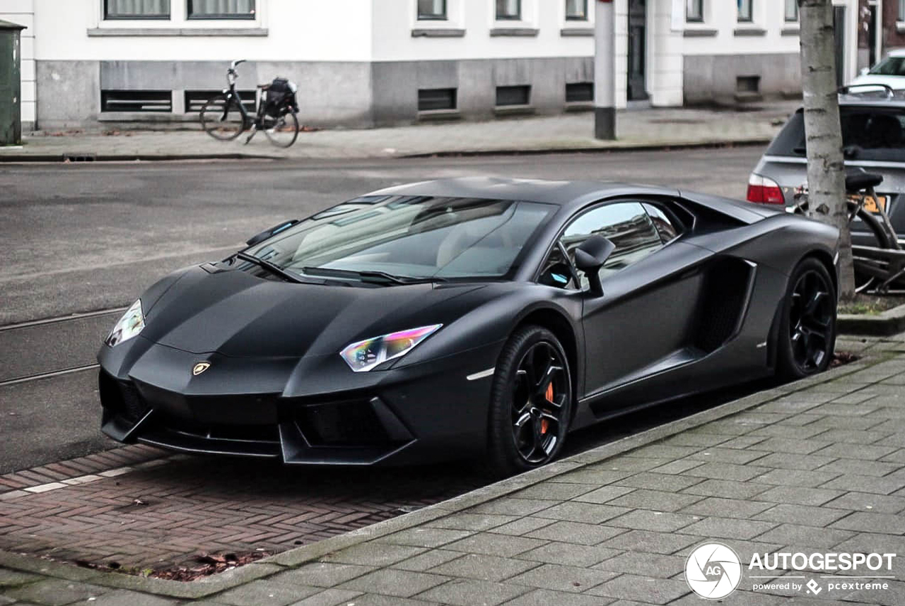 Lamborghini Aventador LP700-4