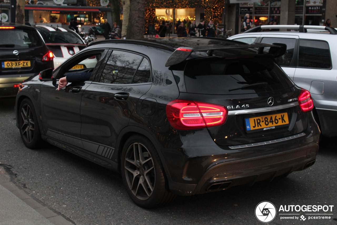 Mercedes-Benz GLA 45 AMG X156