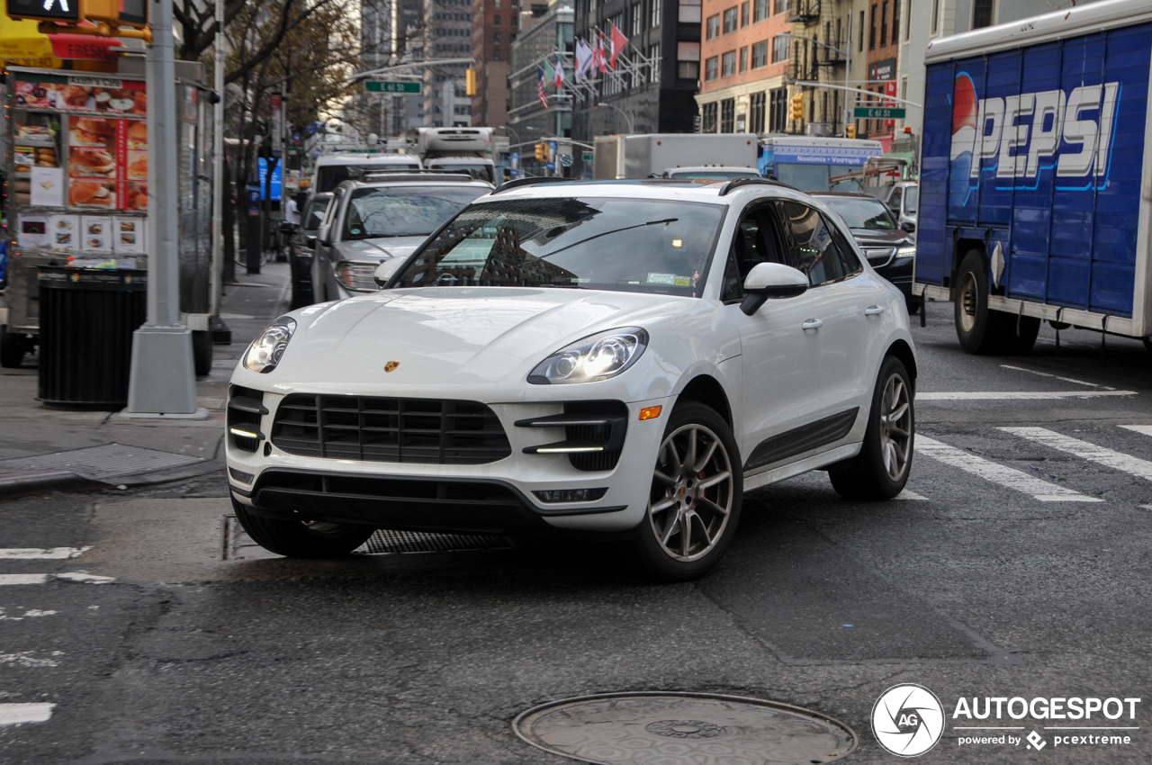 Porsche 95B Macan Turbo