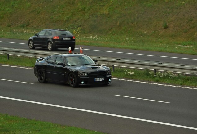 Dodge Charger SRT-8