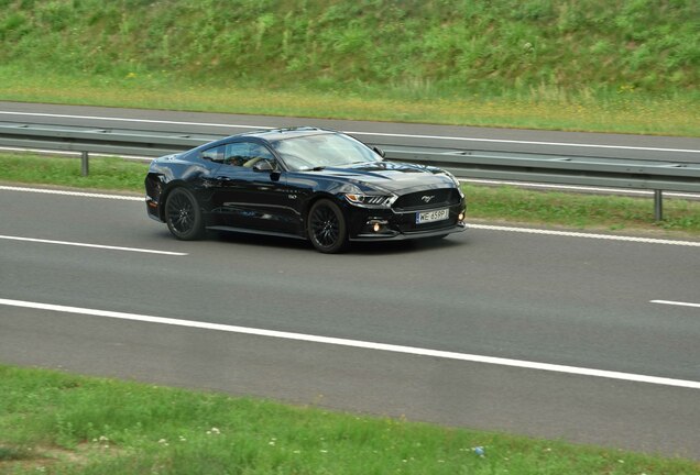 Ford Mustang GT 2015