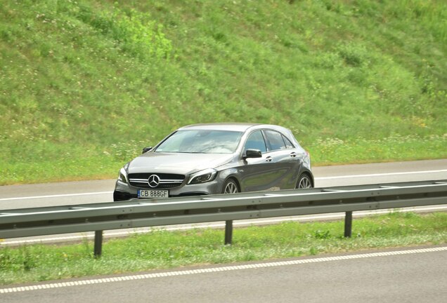 Mercedes-AMG A 45 W176 2015