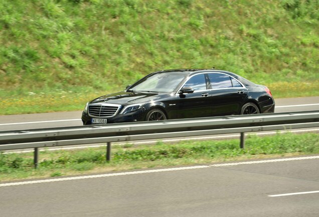 Mercedes-Benz S 63 AMG V222