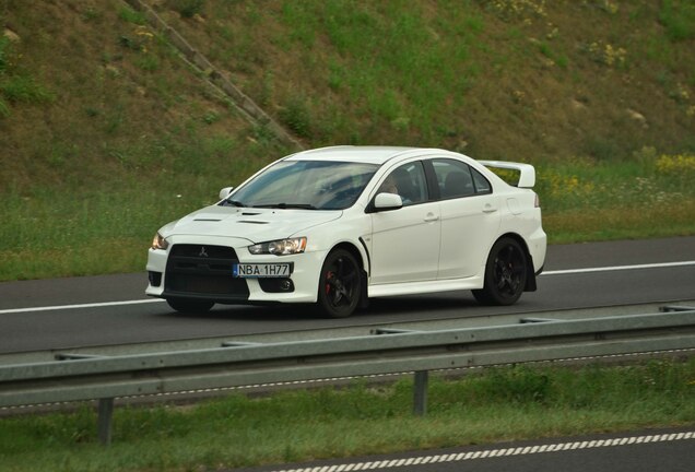 Mitsubishi Lancer Evolution X