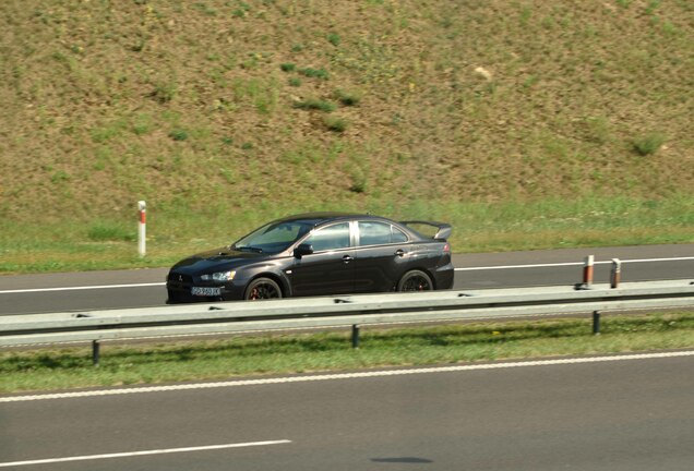 Mitsubishi Lancer Evolution X